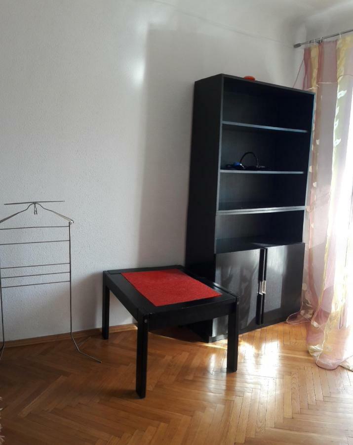 3- Х Комнатная Квартира В Центре Rivne Ngoại thất bức ảnh